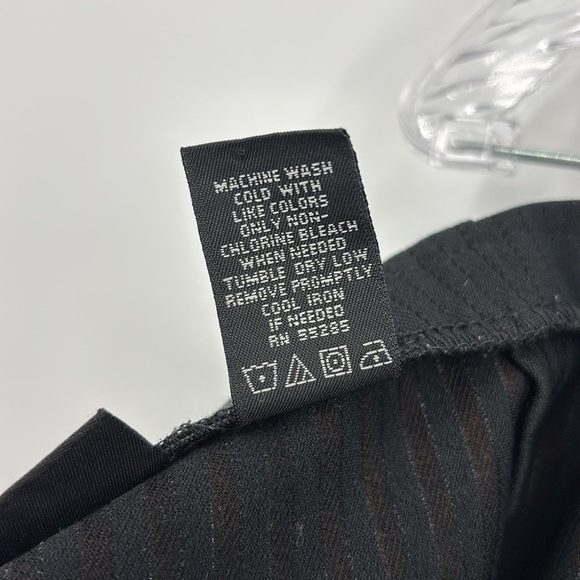 Express Stretch Ribbed Mini Skirt Women’s Size Medium in Black - EUC! - Picture 3 of 4